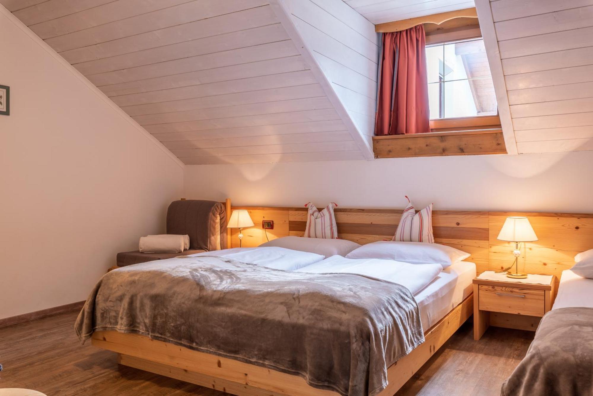 Residence Prapoz Ортизеи Экстерьер фото