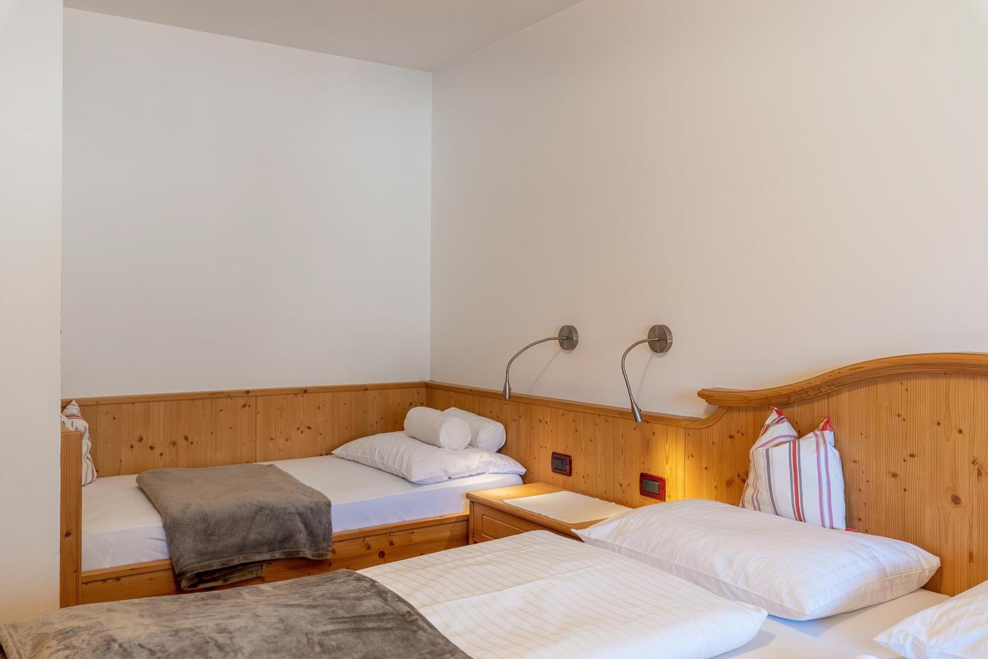 Residence Prapoz Ортизеи Экстерьер фото