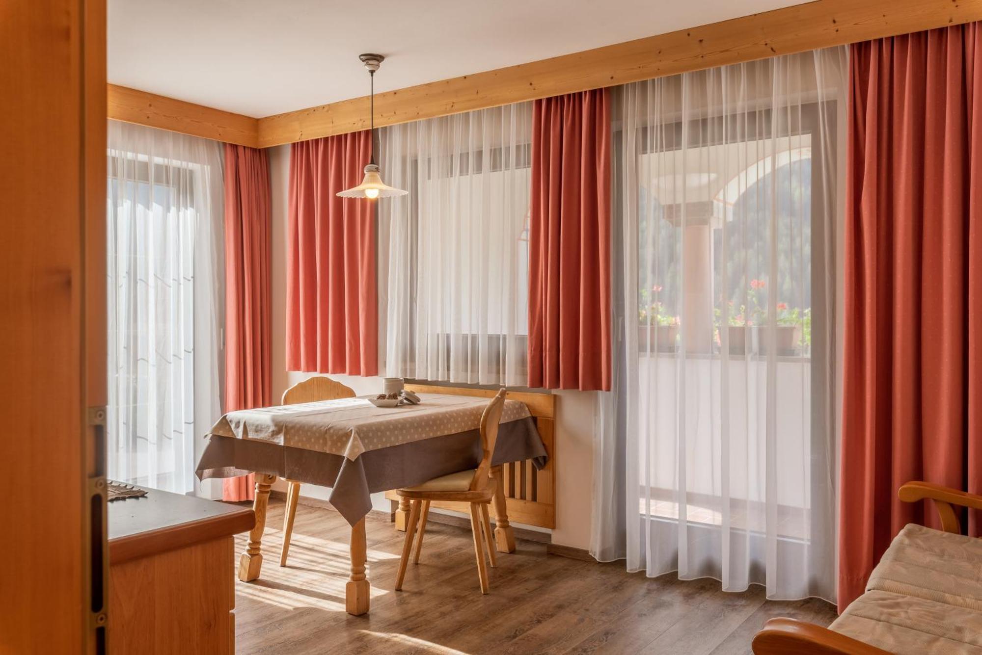 Residence Prapoz Ортизеи Экстерьер фото